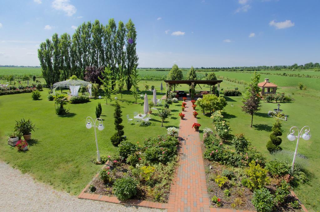 Millefiori La Corte Delle Rose Rovigo Oda fotoğraf